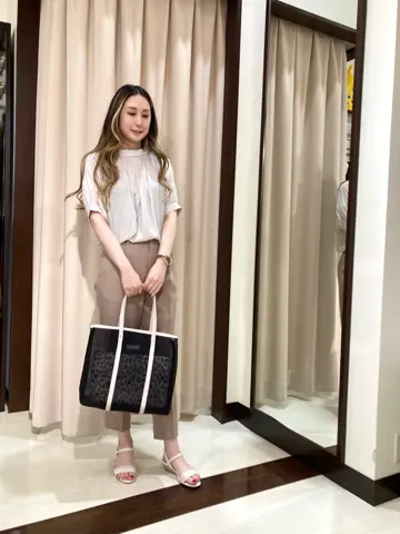 ANY SIS STAFF コーディネート画像