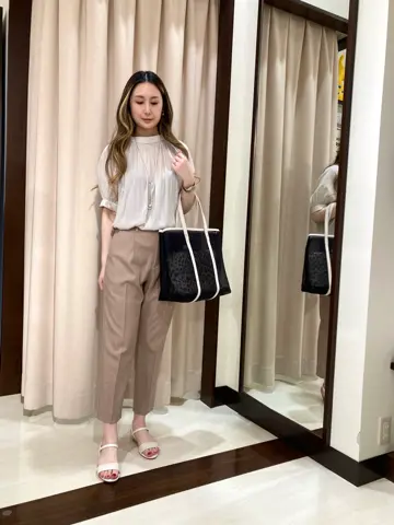 ANY SIS STAFF コーディネート画像