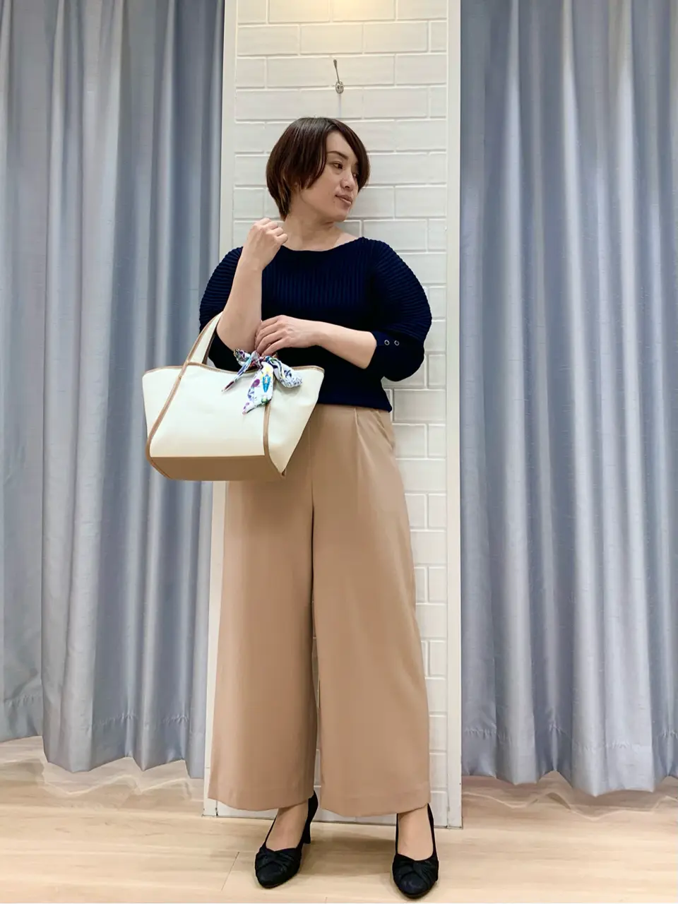 ANY SIS 丸岡 コーディネート画像