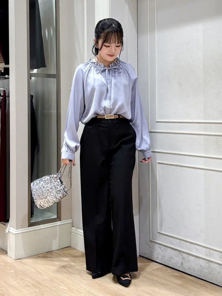 ANY SIS erika コーディネート画像