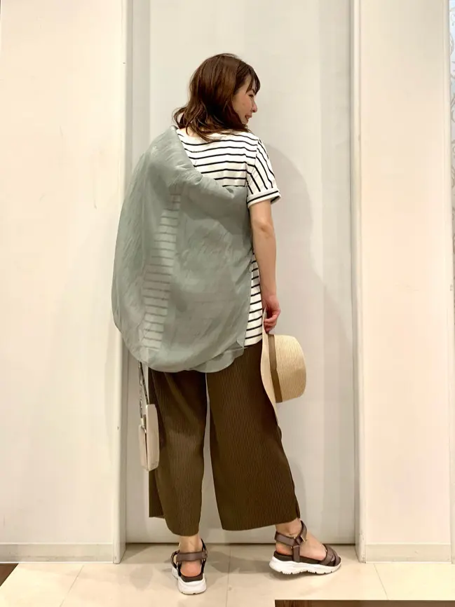 ANY SIS 横田 コーディネート画像