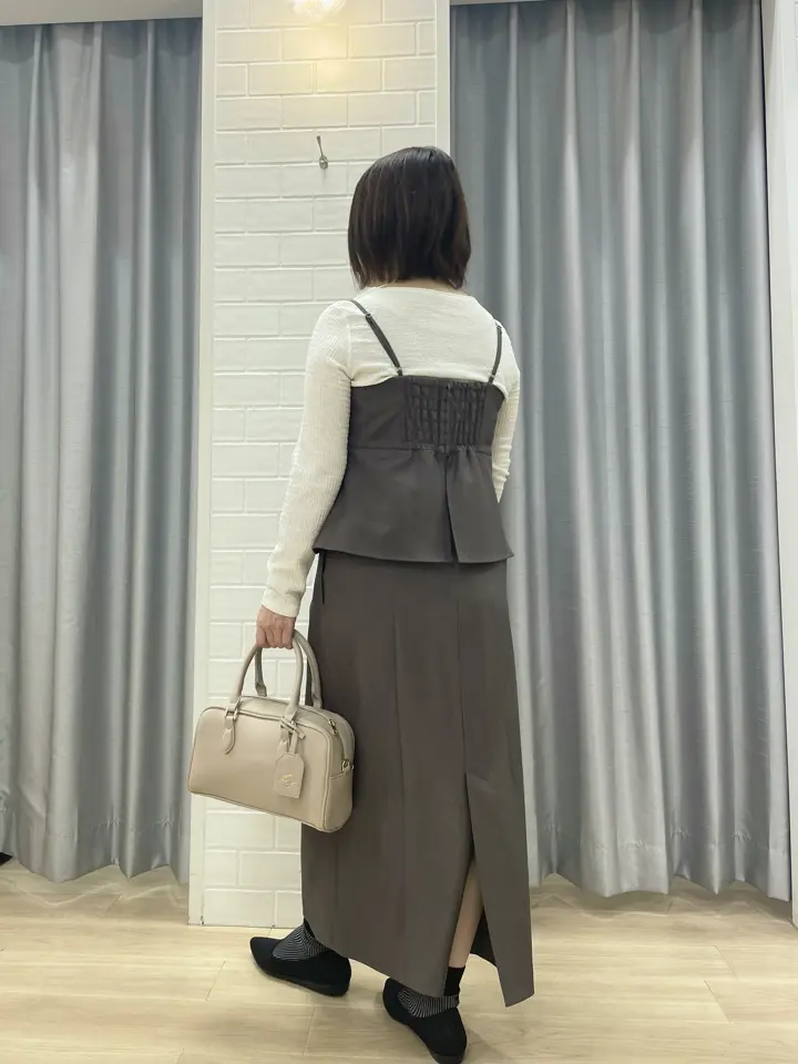 ANY SIS 丸岡 コーディネート画像