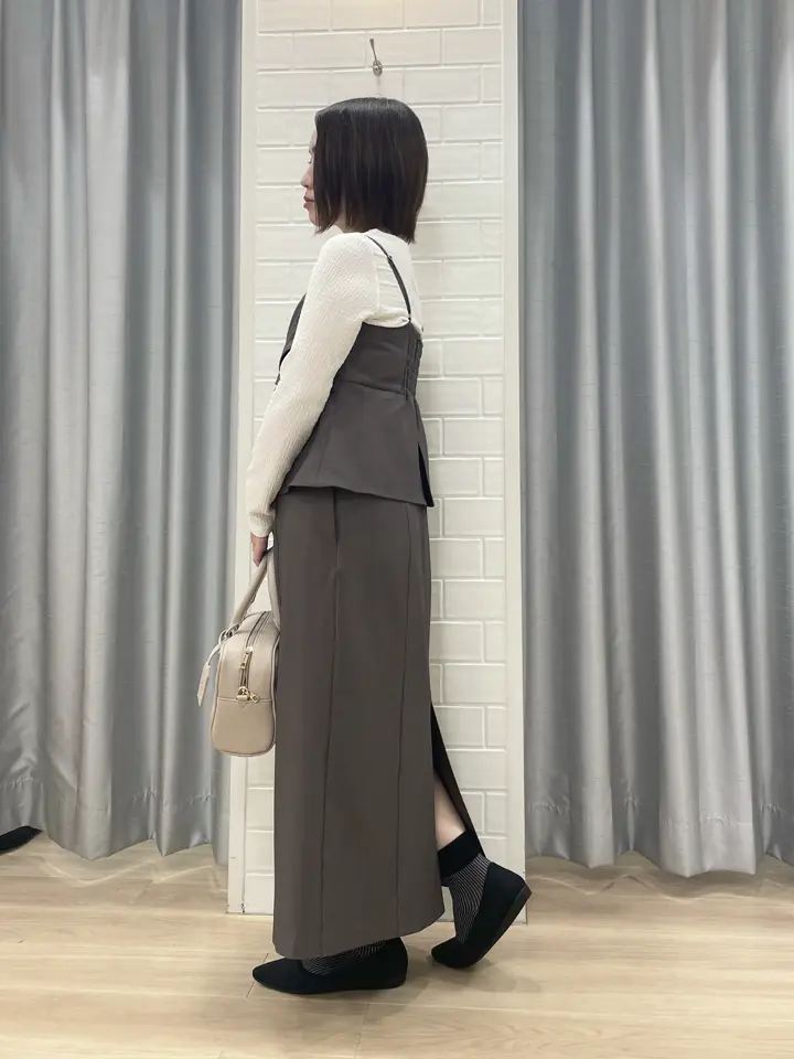 ANY SIS 丸岡 コーディネート画像