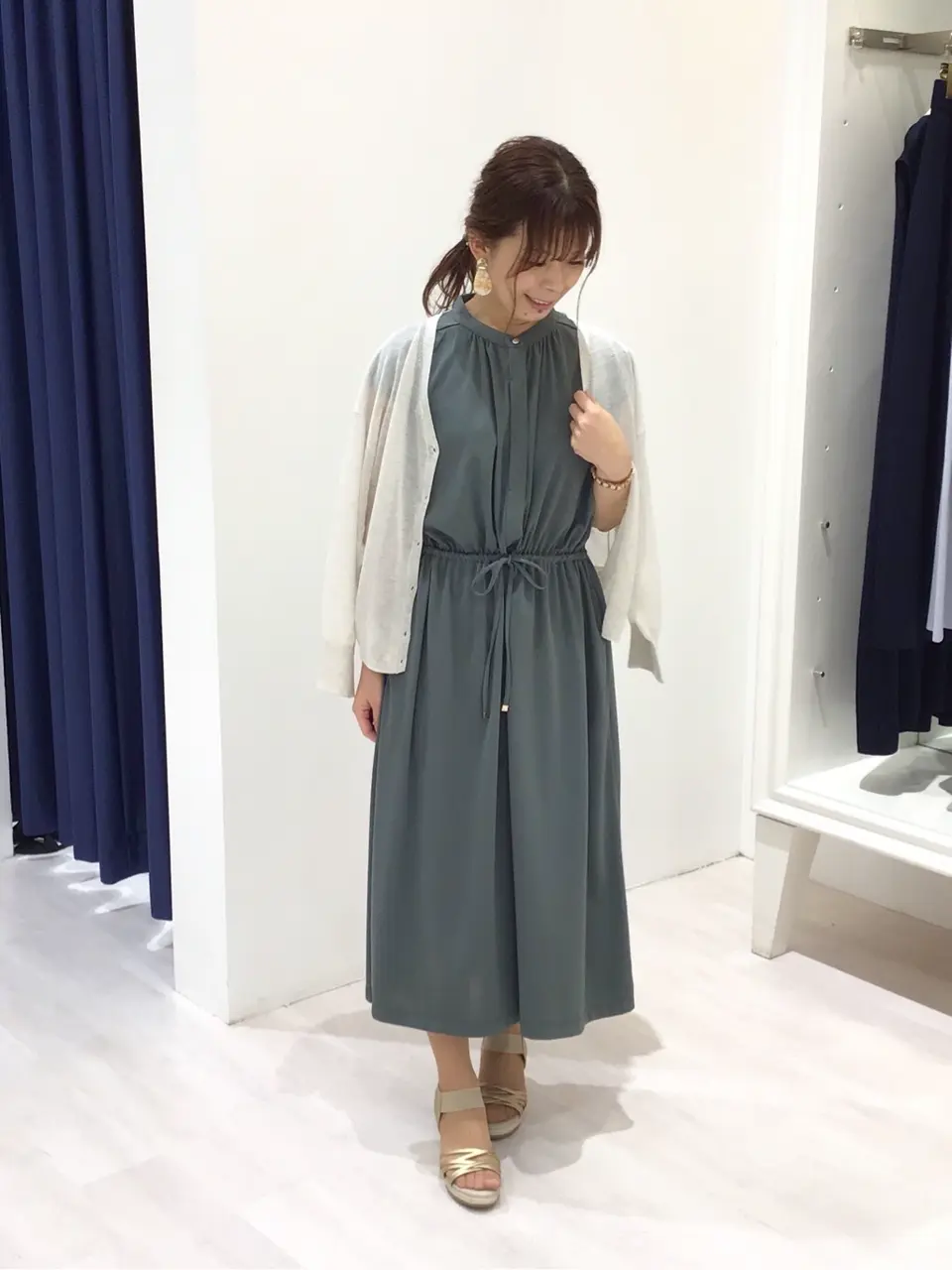 ANY SIS スタッフ コーディネート画像