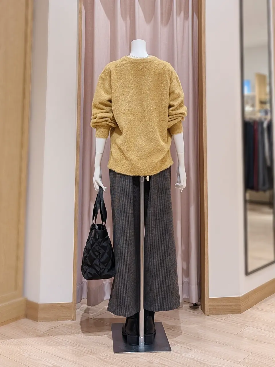 ANY 岩田 コーディネート画像