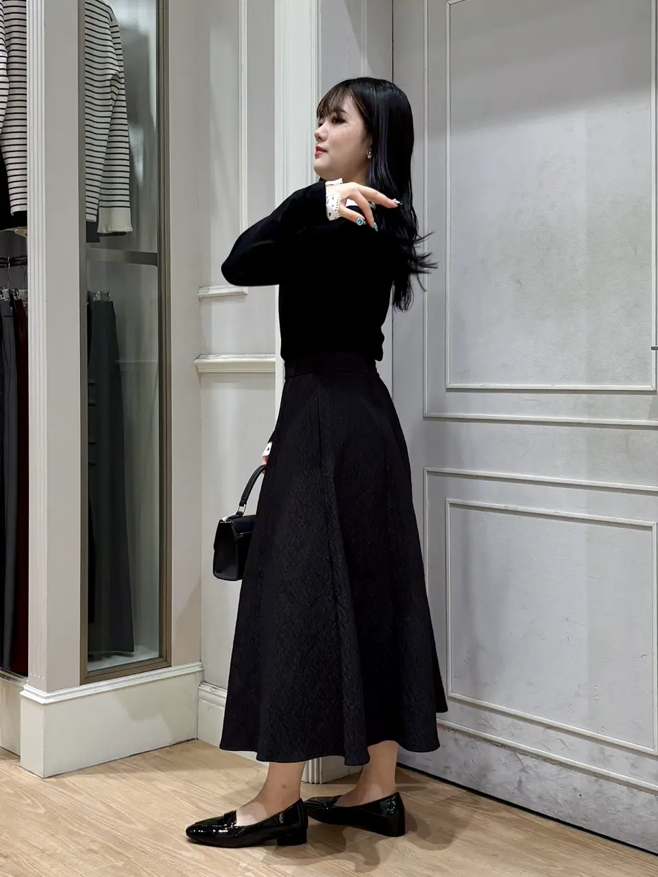 ANY SIS erika コーディネート画像