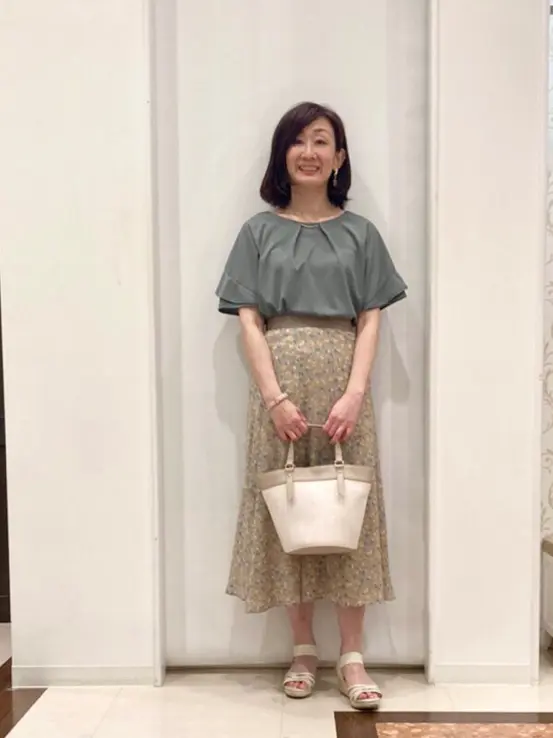 ANY SIS スタッフ コーディネート画像