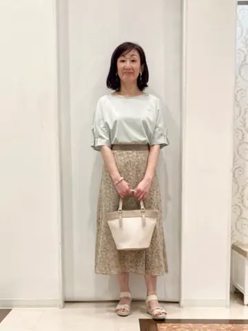 ANY SIS スタッフ コーディネート画像