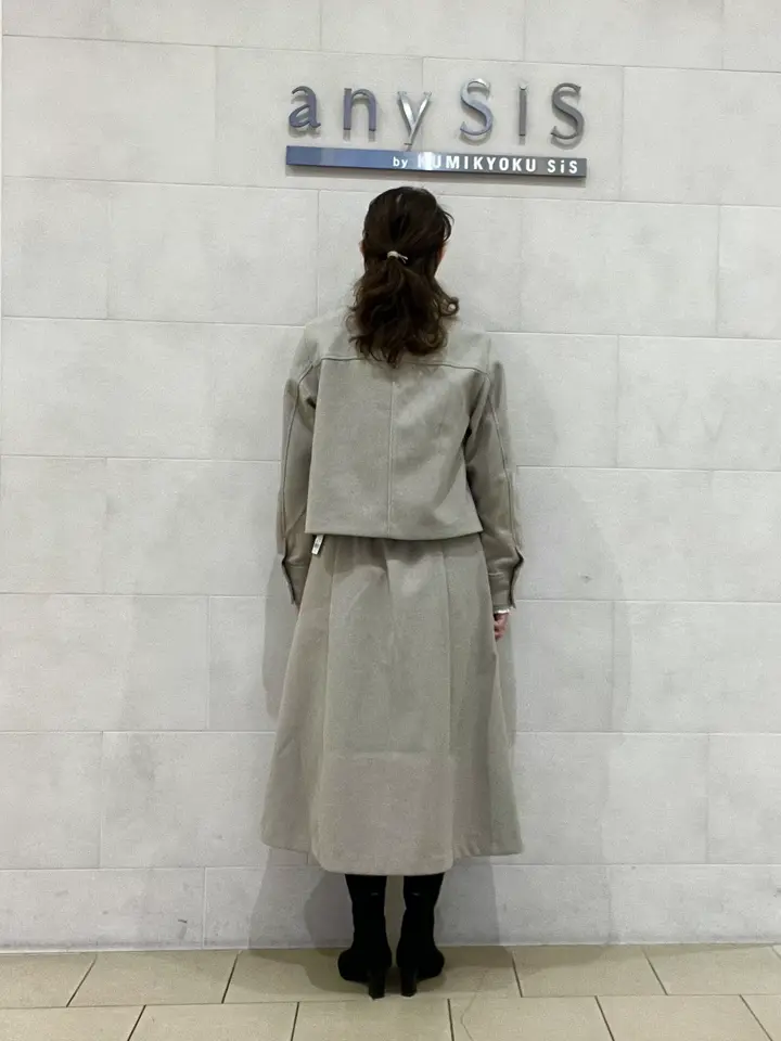 ANY SIS スタッフ コーディネート画像