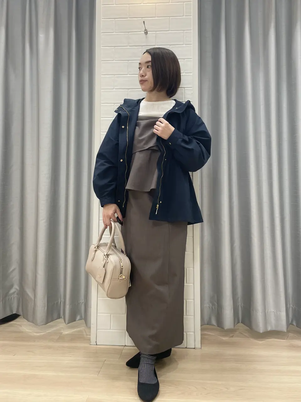 ANY SIS 丸岡 コーディネート画像