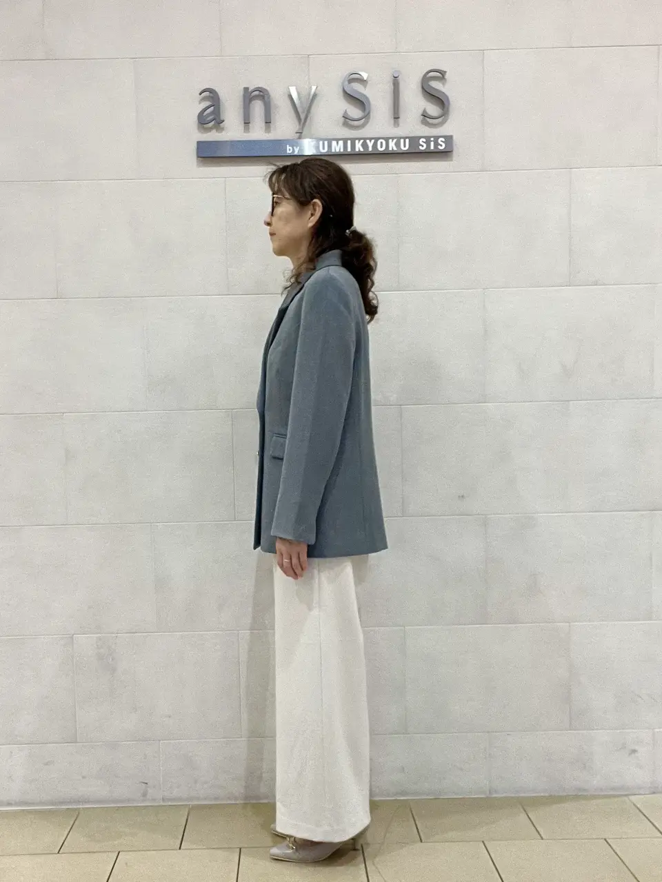 ANY SIS スタッフ コーディネート画像