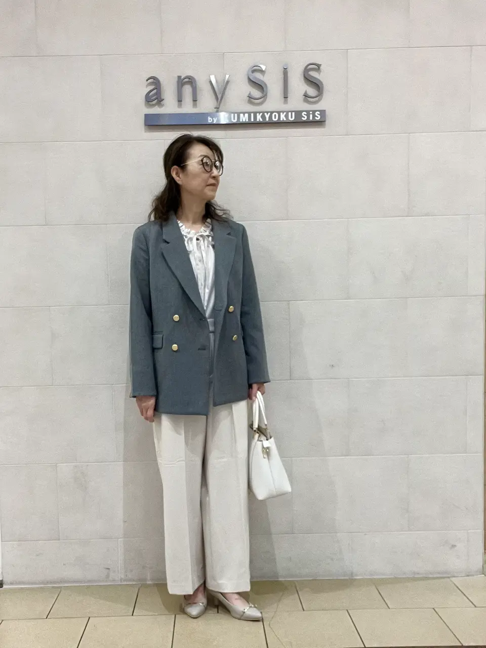 ANY SIS スタッフ コーディネート画像