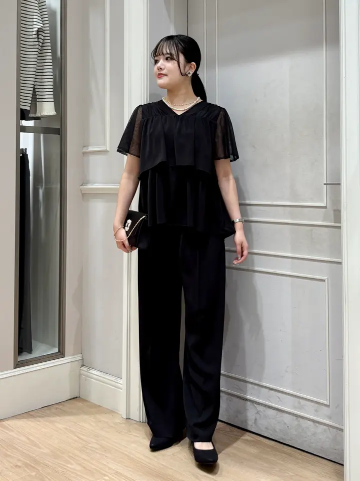 ANY SIS erika コーディネート画像