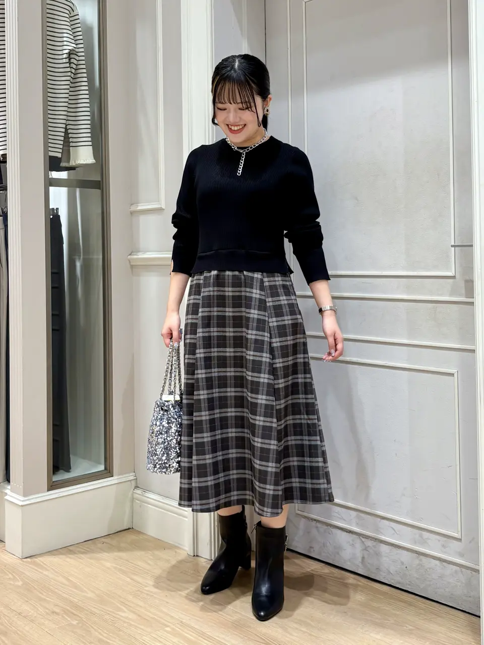 ANY SIS erika コーディネート画像