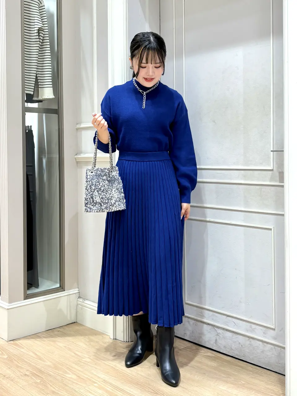 ANY SIS erika コーディネート画像