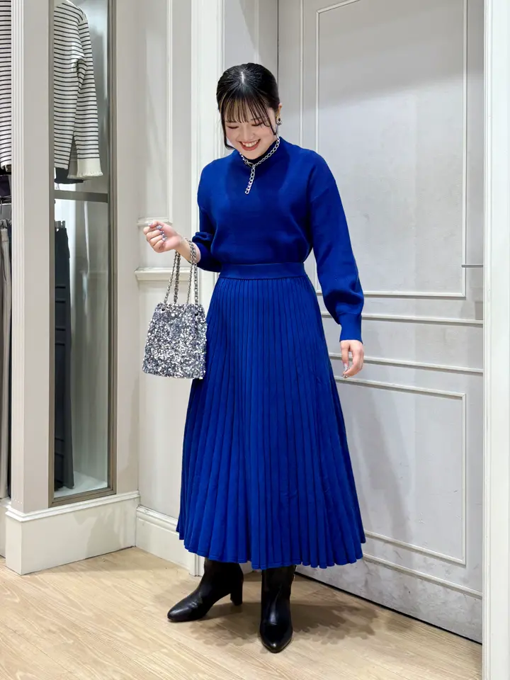 ANY SIS erika コーディネート画像