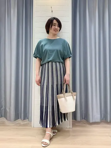 ANY SIS 丸岡 コーディネート画像