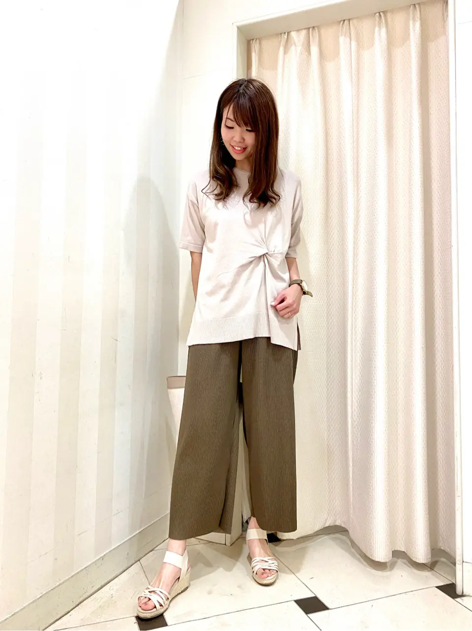 ANY SIS 金井 コーディネート画像