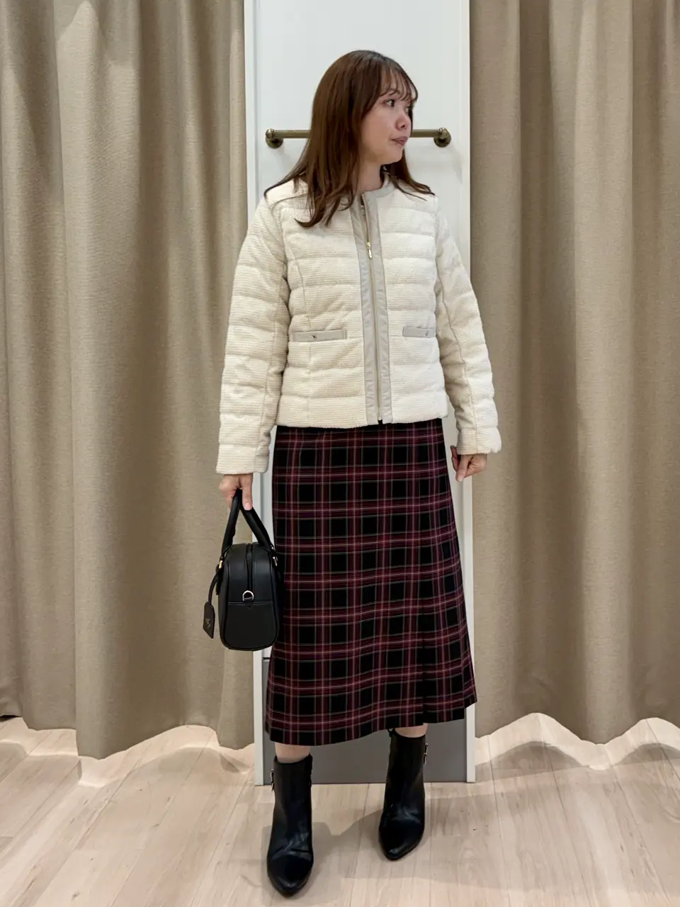 ANY SIS 笠羽 コーディネート画像