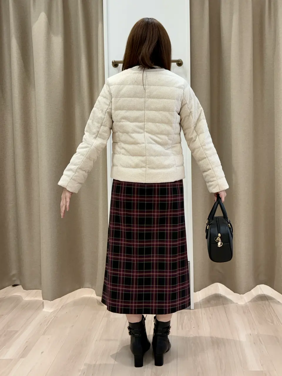 ANY SIS 笠羽 コーディネート画像