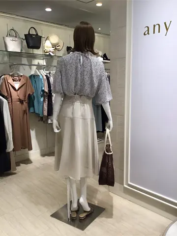 ANY SIS 島崎 コーディネート画像