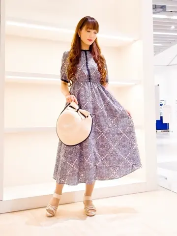 ANY SIS 福本 加奈 コーディネート画像