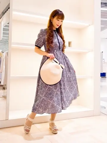 ANY SIS 福本 加奈 コーディネート画像