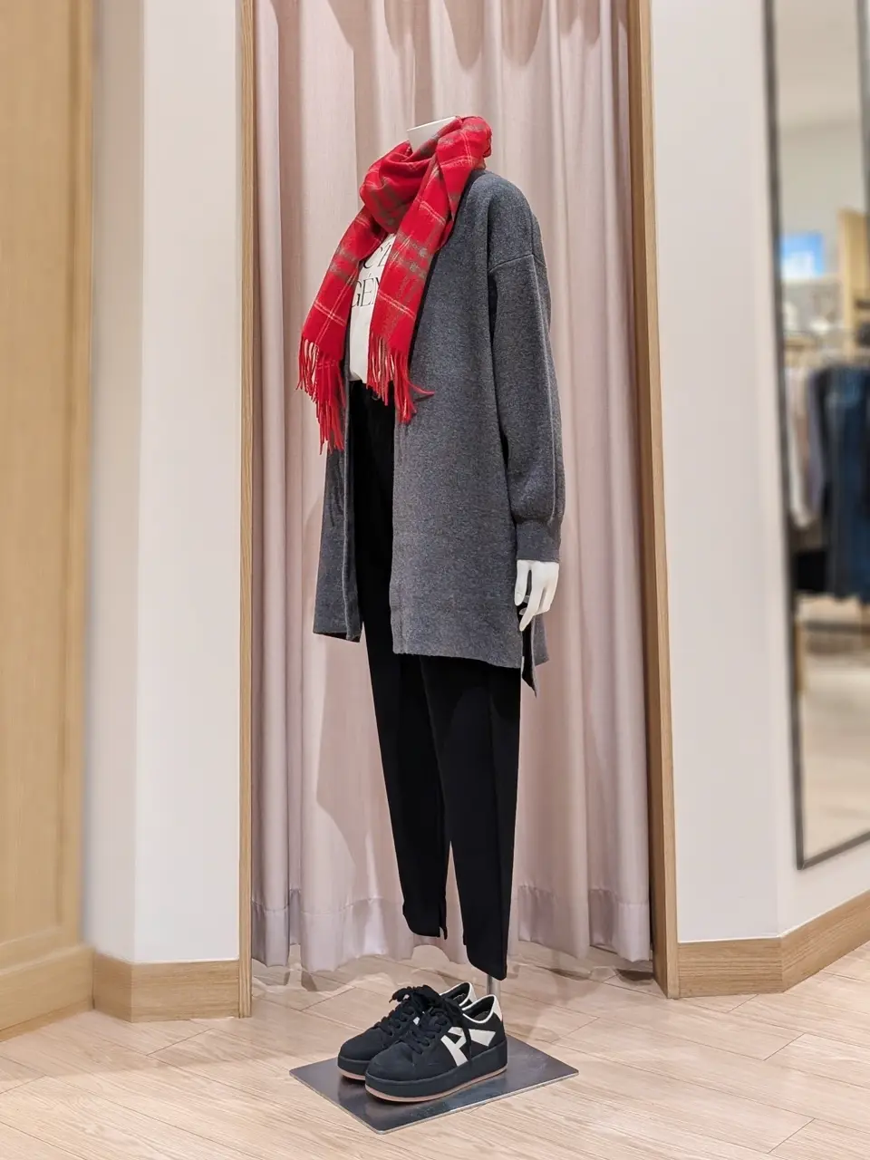 ANY 岩田 コーディネート画像