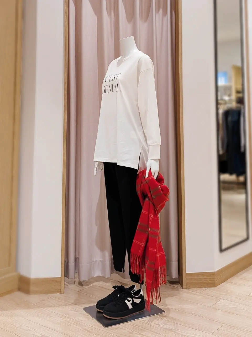 ANY 岩田 コーディネート画像