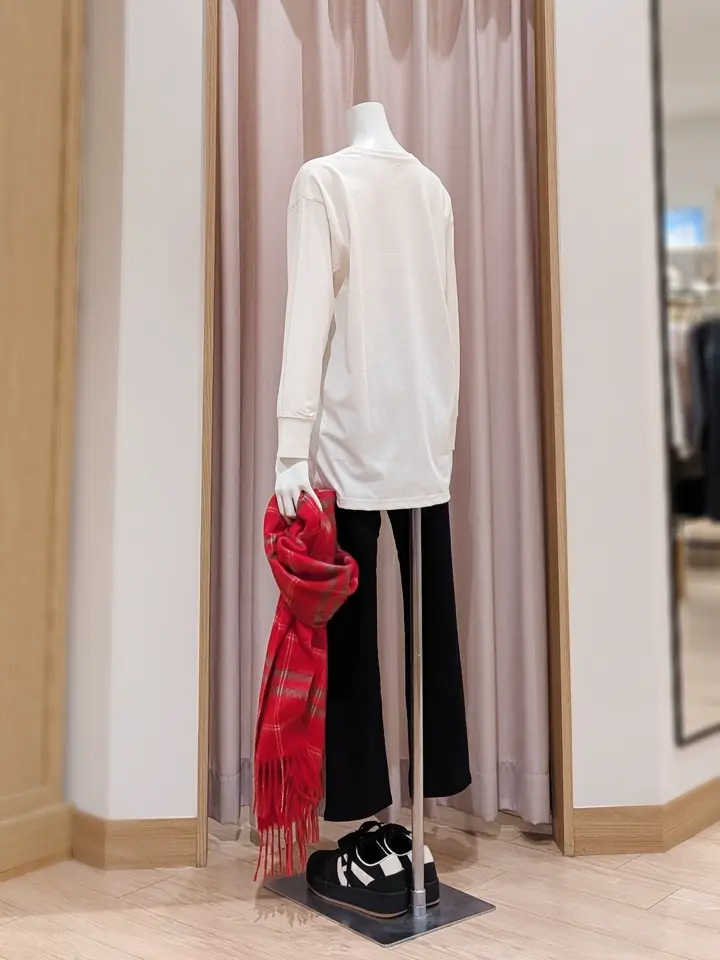 ANY 岩田 コーディネート画像