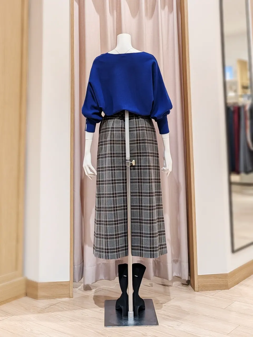 ANY SIS 岩田 コーディネート画像