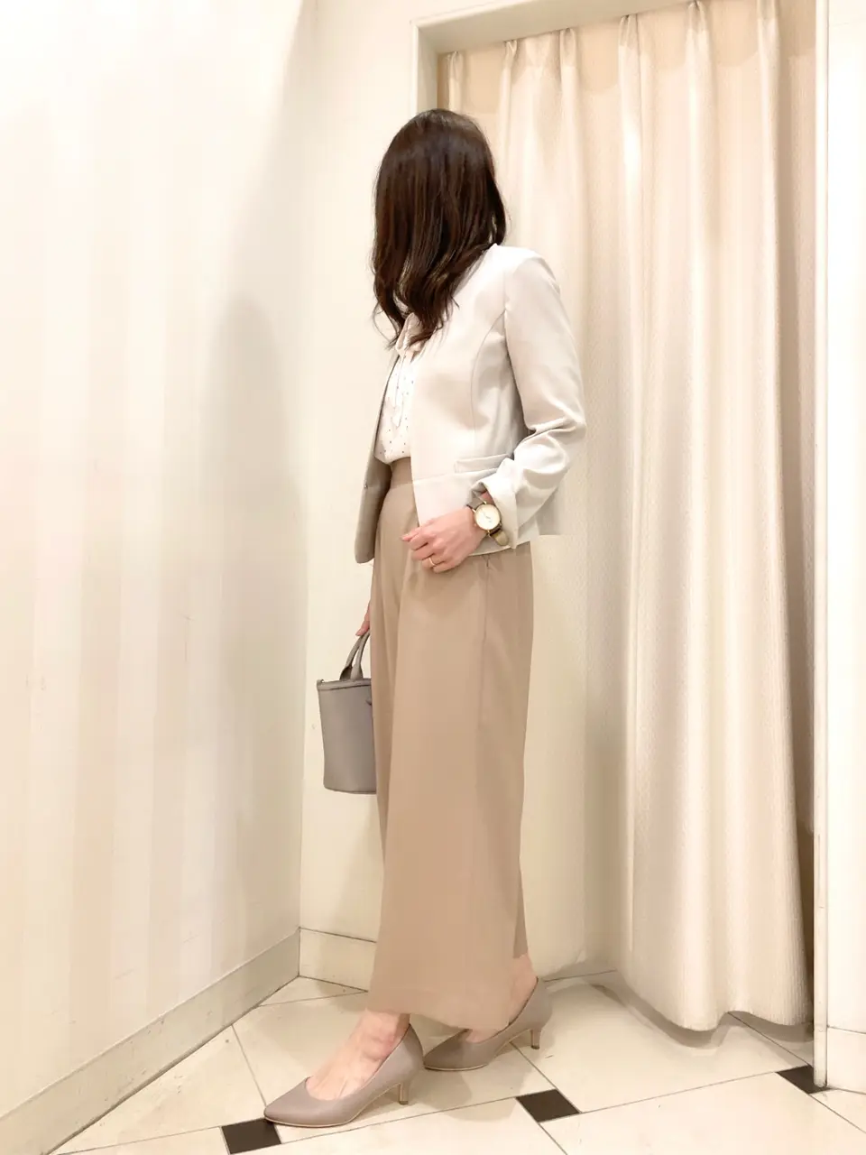 ANY SIS 金井 コーディネート画像