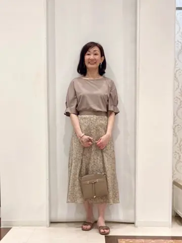 ANY SIS スタッフ コーディネート画像