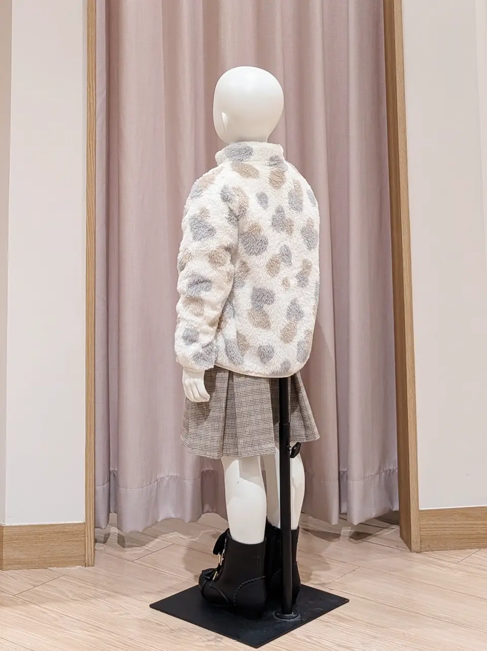 ANY 奥原 コーディネート画像