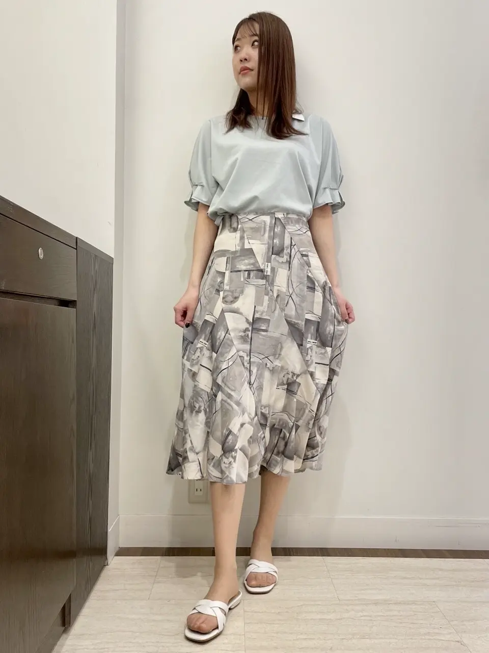 ANY SIS スタッフ コーディネート画像