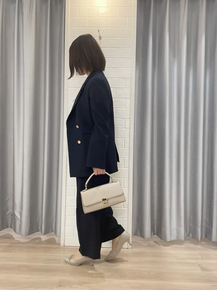 ANY SIS 丸岡 コーディネート画像