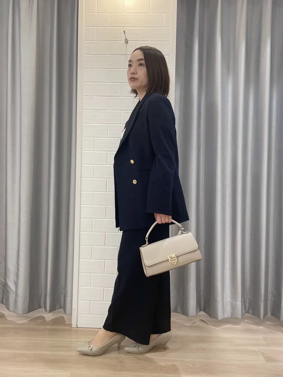 ANY SIS 丸岡 コーディネート画像