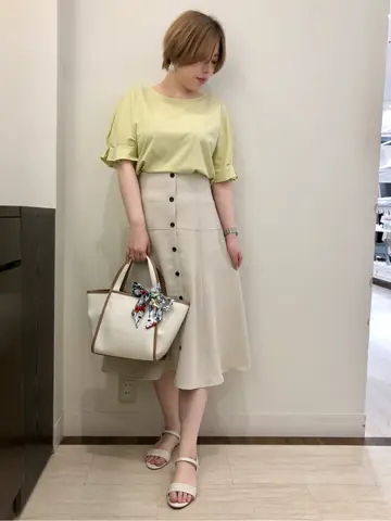 ANY SIS スタッフ コーディネート画像