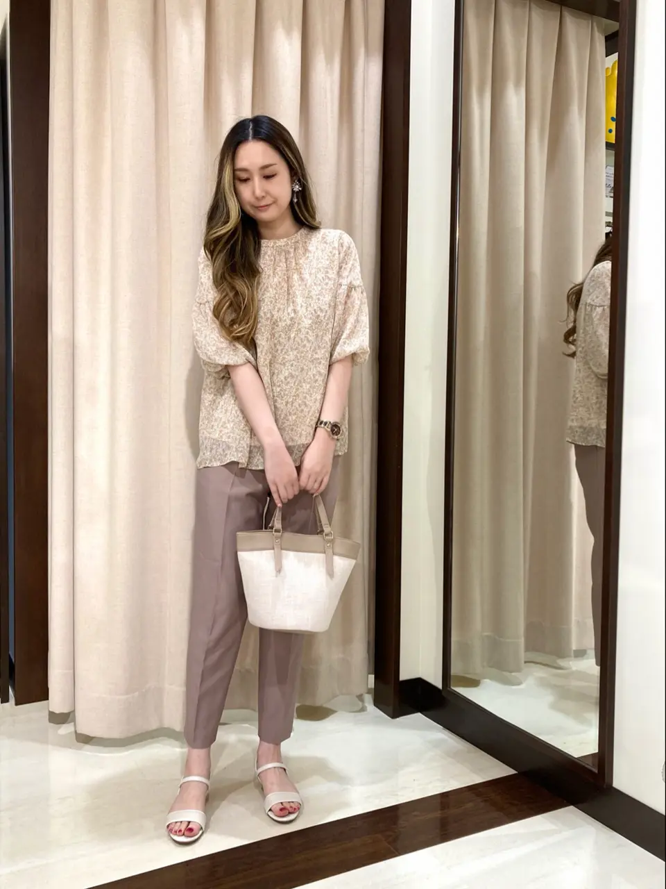 ANY SIS STAFF コーディネート画像