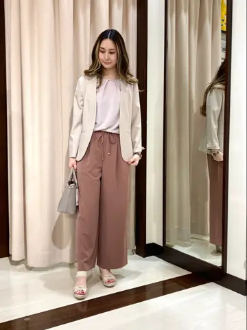 ANY SIS STAFF コーディネート画像