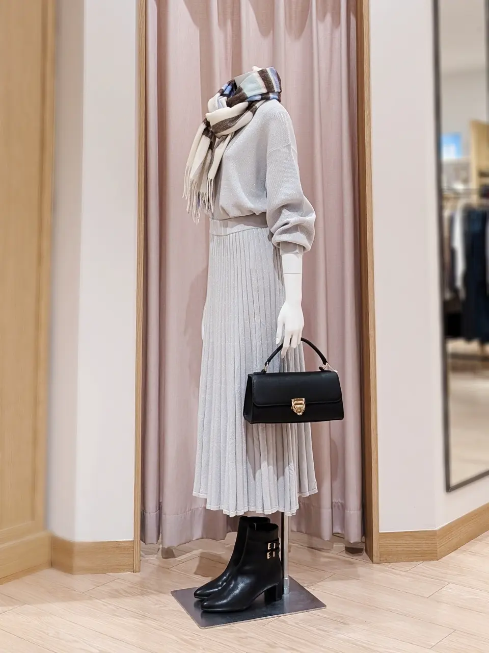 ANY SIS 岩田 コーディネート画像