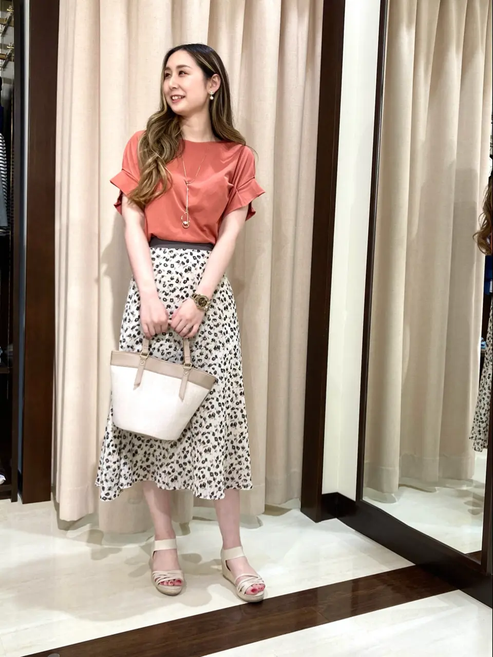 ANY SIS STAFF コーディネート画像