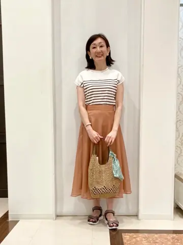 ANY SIS スタッフ コーディネート画像