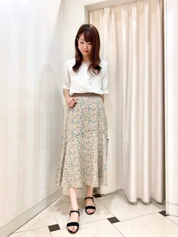 ANY SIS 金井 コーディネート画像