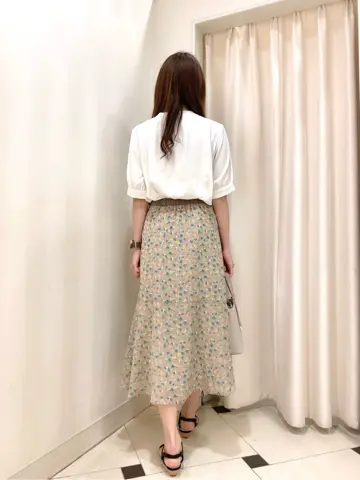 ANY SIS 金井 コーディネート画像