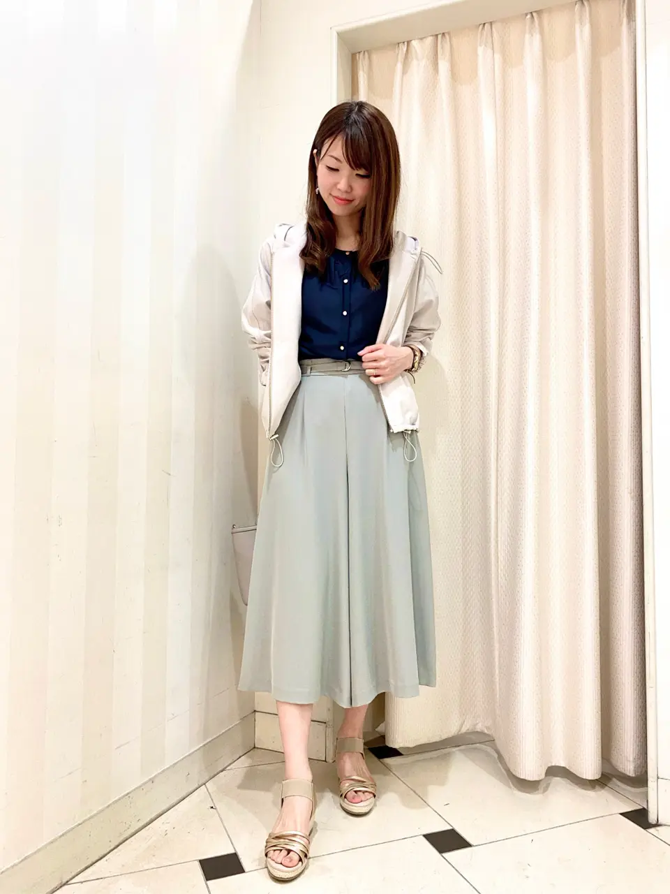 ANY SIS 金井 コーディネート画像