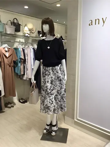 ANY SIS 島崎 コーディネート画像
