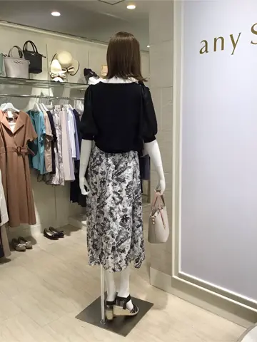 ANY SIS 島崎 コーディネート画像