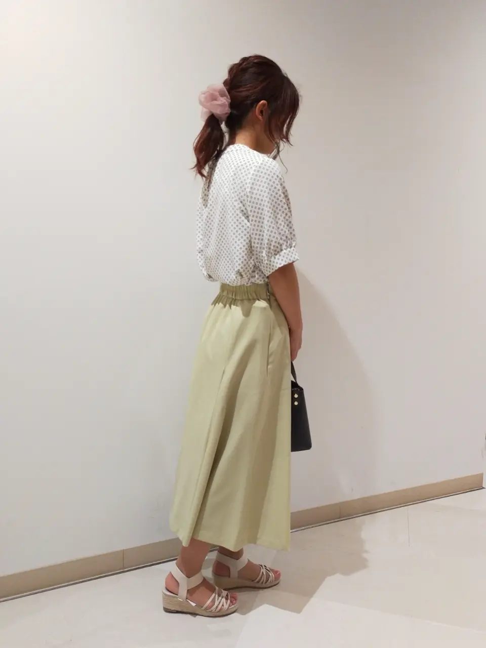 ANY SIS 権田 コーディネート画像