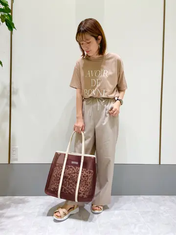 ANY SIS スタッフ コーディネート画像